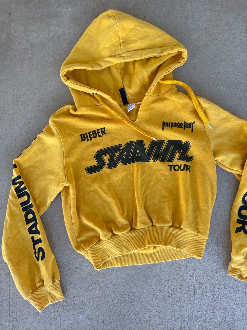 Justin Bieber Purpose Stadium Tour Yellow Hoodie Size XS